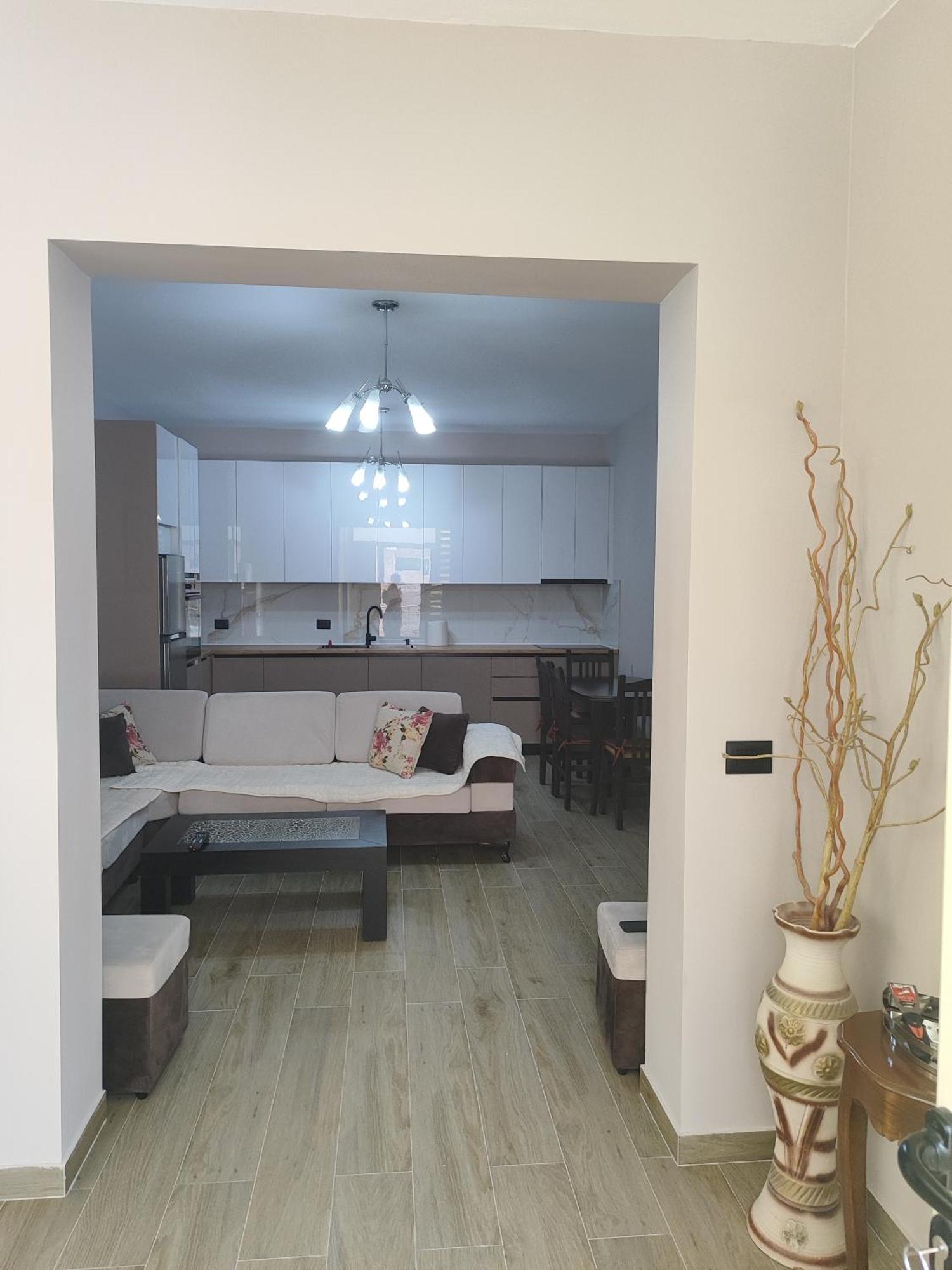 Large Apartment Vlore Exterior photo